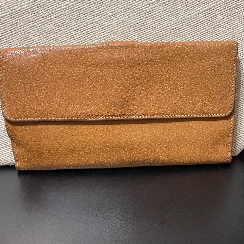 Gucci vintage Tan Leather long Women's Wallet - Picture 2 of 16